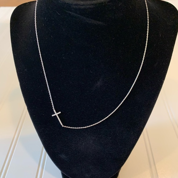 Cross Necklace - Picture 6 of 9